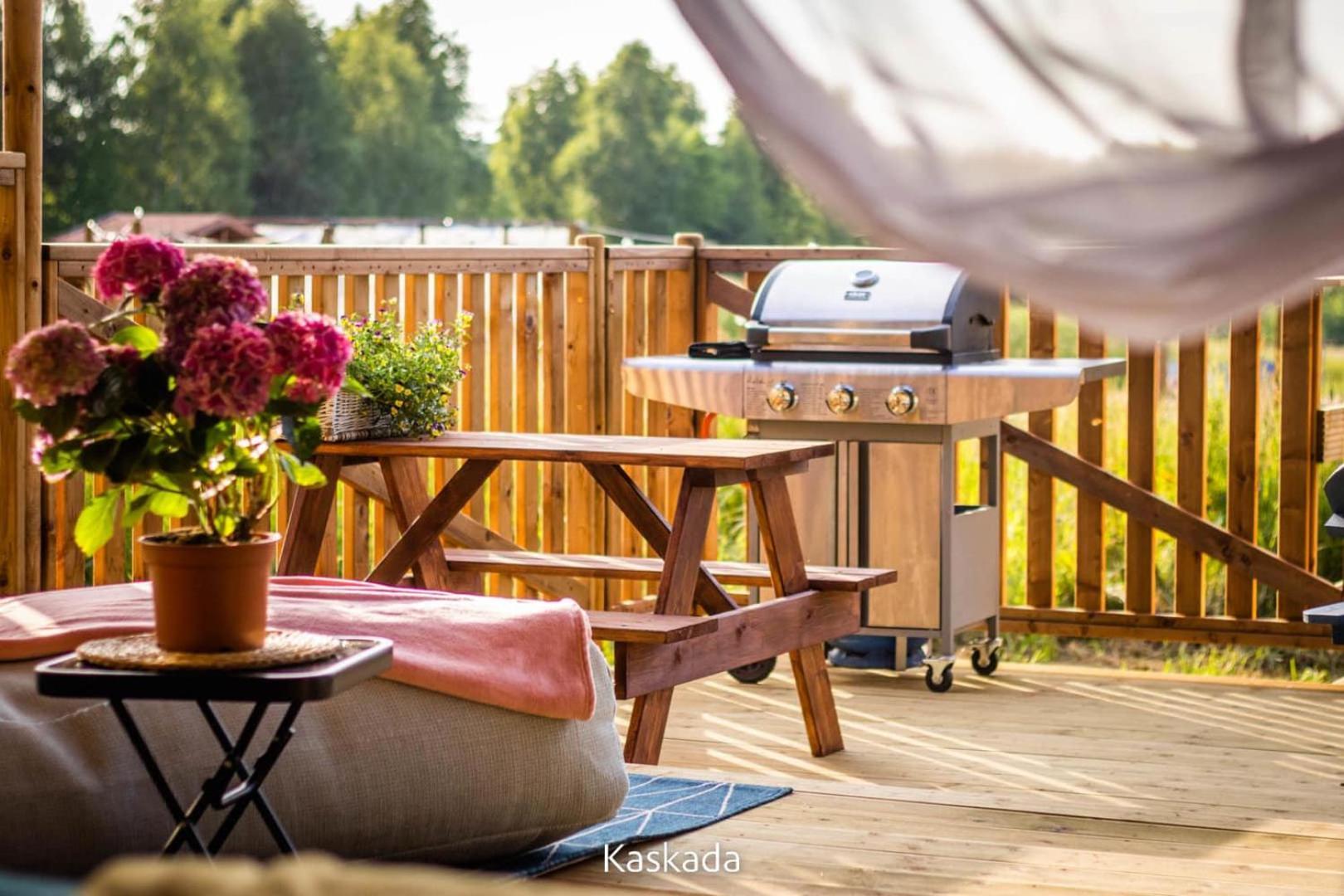 Kaskada Glamping Hotel Lodz  Exterior photo